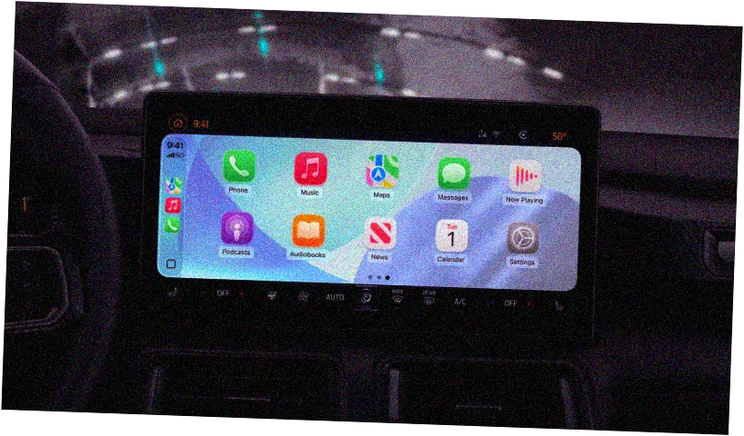 Imagen del artículo - El CEO de Rivian confirma la decisión de no implementar Apple CarPlay.
