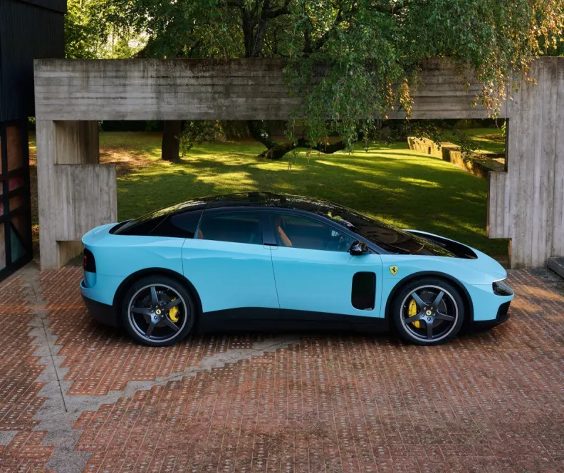 Картинка до новини - TechCrunch Mobility: Ferrari Luce, AV у Техасі та угоди