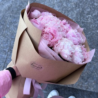 Logo de la comunidad de Telegram — ДОСТАВКА КВІТІВ КИЇВ «ПЕЛЮСТКИ»🌷| Flowers delivery Kiev 🌹 | Букети Київ | Доставка цветов Киев