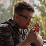 Логотип телеграм спільноти - Павло Броський 🥃🍂