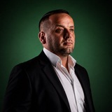 Логотип телеграм спільноти - Velichko Blog 🏆