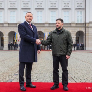 Одине з зображень історіі логотипів цієї спільноти