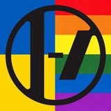 Логотип телеграм спільноти - Ukrainian Clique ⊬