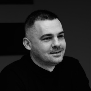 Одине з зображень історіі логотипів цієї спільноти