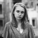 Логотип телеграм спільноти - vladislava_sim вірші