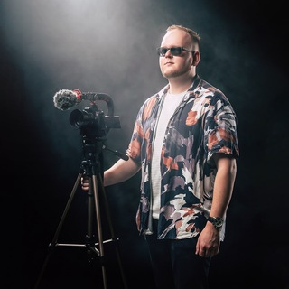 Логотип телеграм спільноти - Alex's Photolab 📷