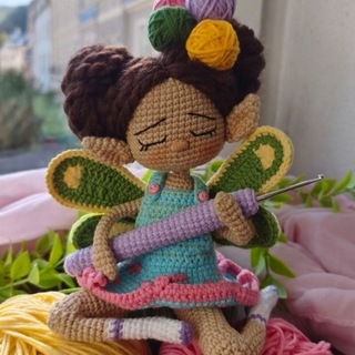 Логотип телеграм спільноти - Безкоштовні МК амігурумі🧶